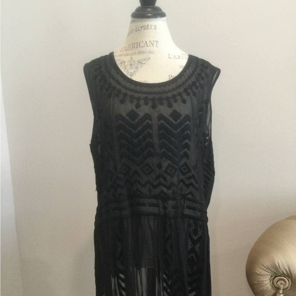 A beautiful black sheer loose xl sleeveless top